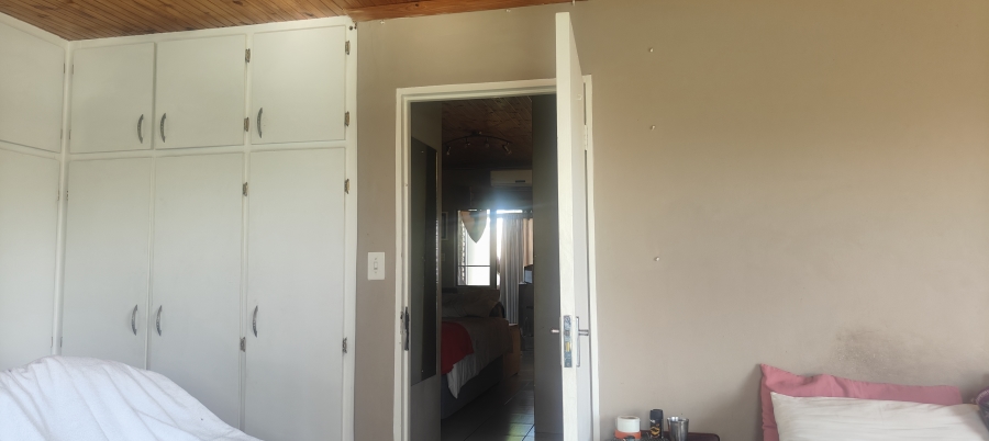 4 Bedroom Property for Sale in Newton Park Eastern Cape